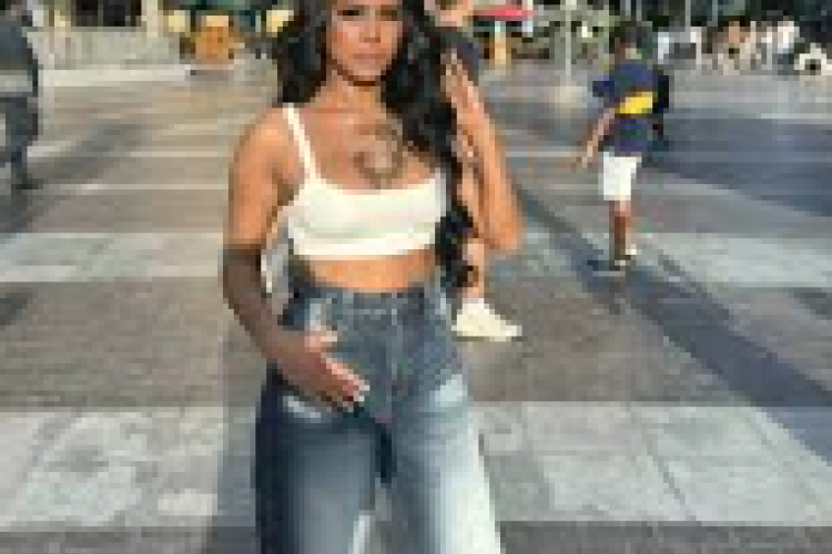 Vidéo viral Mouna Team Nasdas Telegram, Figure belle et sexy dont les vidéos privées sont diffusées sur Internet